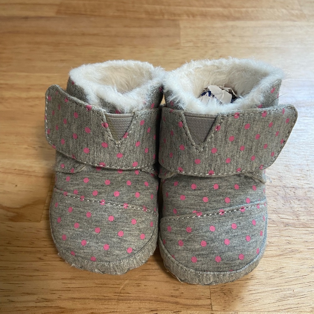 Tom’s Baby Booties